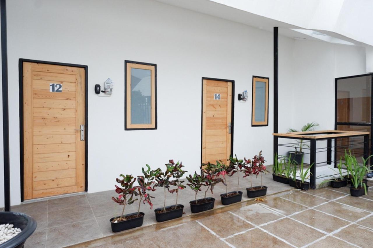 Reddoorz @ Demangan Sari Residence Pakualaman Extérieur photo